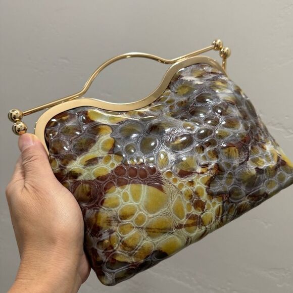 Unique Embossed Cowhide Handmade Double Kisslock Handbag, Includes Small Clutch - Picture 6 of 16
